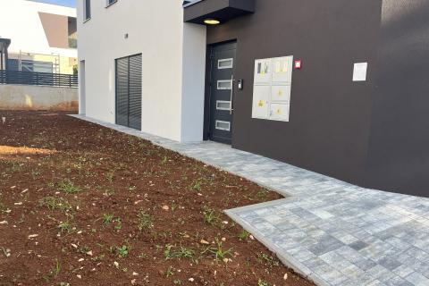 Istra,Medulin, stan sa velikim vrtom 500 m od mora