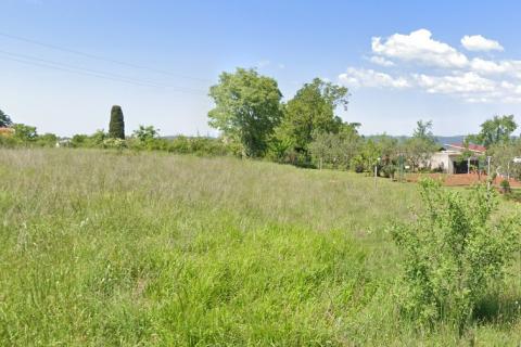 Istra, Motovun okolica - građevinsko zemljište sa građevinskom dozvolom i priključcima