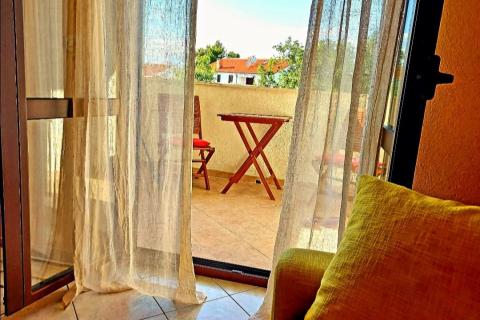 Krk, Malinska - jednosoban stan, pogled na more