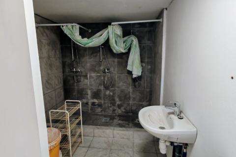 Zagreb, Borčec - kuća sa dvorištem za najam radnika 