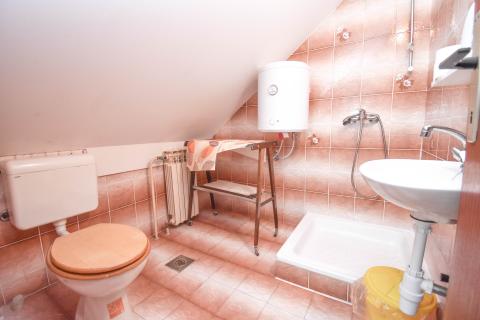 Huis Cerovački Galovići, Duga Resa, 170m2