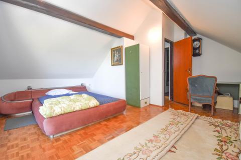 Huis Cerovački Galovići, Duga Resa, 170m2