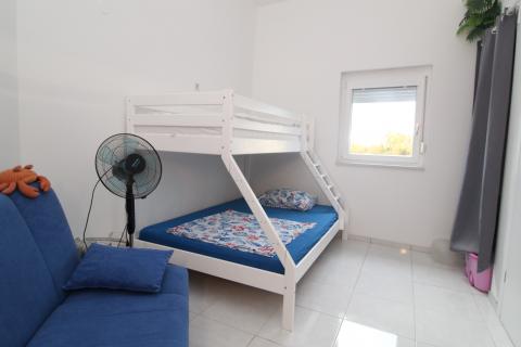 Istra, Novigrad - Dvosoban stan s pogledom na more u okolici