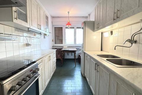 Rijeka, Kozala, trosobni stan, tri balkona, pogled