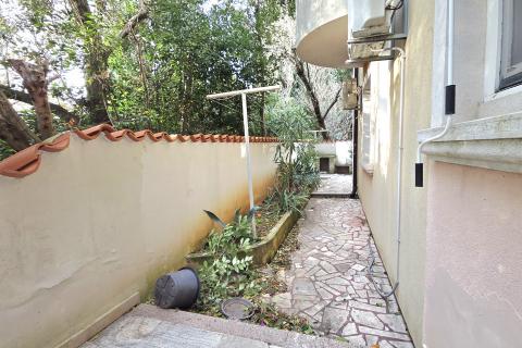 Medulin, Premantura | Stan s dvije spavaće sobe, terasa i parkirno mjesto