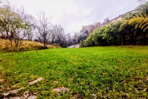 Viškovo, Saršoni, građevinsko zemljište od 891m2, lijepa lokacija