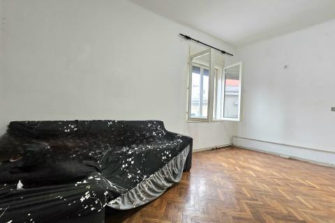 Zagreb, Centar - stan u zgradi s liftom