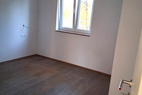 Istra, Svetvinčenat, Čabrunići- dvije spavaće sobe, 70 m2