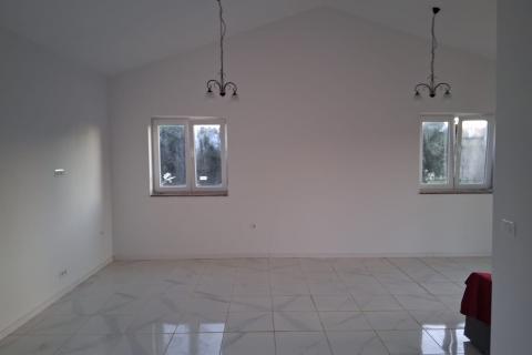 Istra, Svetvinčenat, Čabrunići- dvije spavaće sobe, 70 m2