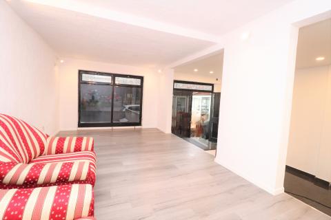 Attività commerciale Malešnica, Stenjevec, 55m2