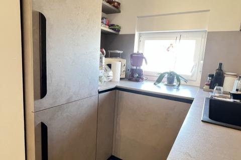 Istra, Novigrad - Dvoetažni stan s pogledom i vrtom