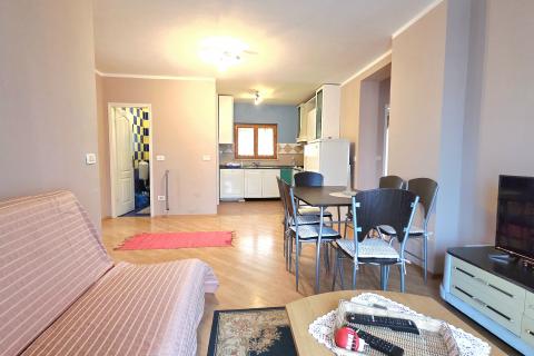 Medulin, Premantura | Četverosoban stan s dvije terase i dva parkirna mjesta