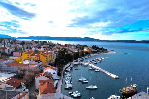 Crikvenica, Selce - najam restorana 1.red uz more 