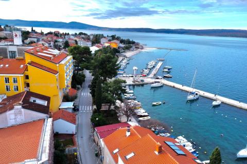 Crikvenica, Selce - najam restorana 1.red uz more 