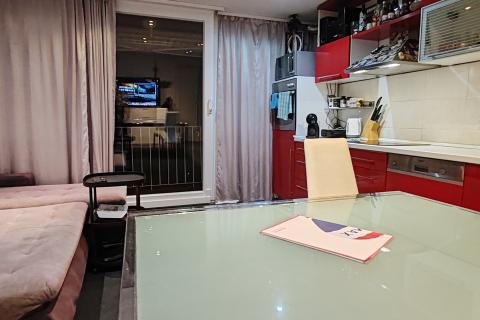 Rijeka, Kantrida - adaptirani četverosoban stan, prekrasan pogled