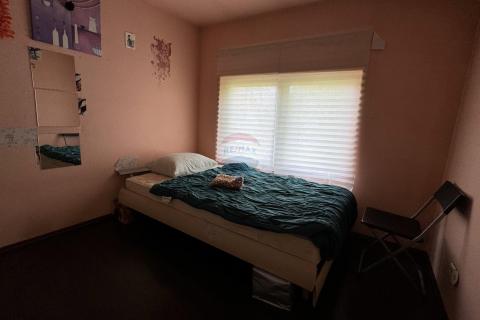 Hiša Sesvetski Kraljevec, Sesvete, 307m2