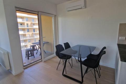 Rijeka, Kantrida, moderan stan za najam, 70 m2