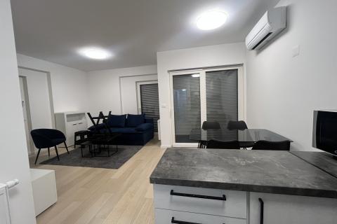 Rijeka, Kantrida, moderan stan za najam, 70 m2