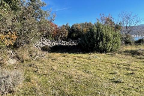 Terreno non edificabile Kornić, Krk, 1.541m2