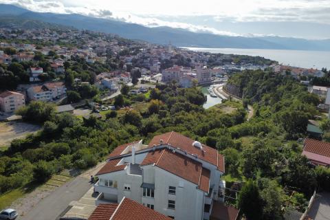 Novi Vinodolski – Dvosobno stanovanje blizu marine