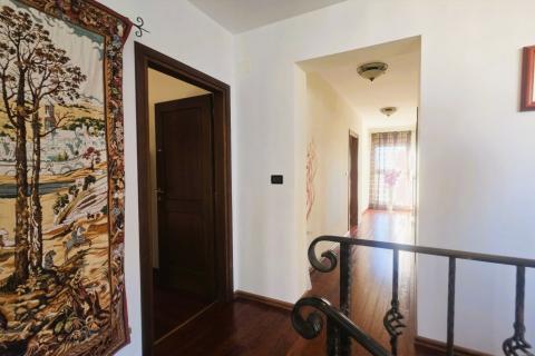 Punta, Umag – Luksuzna Vila, Druga Vrsta od Morja