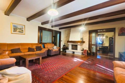 Punta, Umag – Luksuzna Vila, Druga Vrsta od Morja