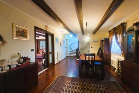 Punta, Umag – Luksuzna Vila, Druga Vrsta od Morja