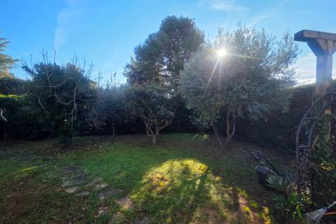 Punta, Umag – Luksuzna Vila, Druga Vrsta od Morja