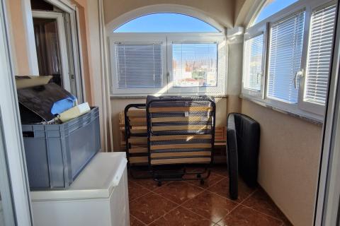 Istrien, Medulin – 47 m², 2 Zimmer, geschlossene Terrasse, Parkplatz, zweiter Stock nahe Geschäften