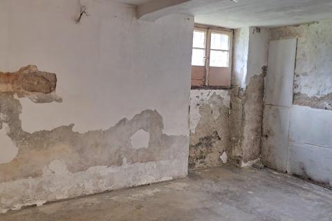 Zagreb, Maksimir, suterenski stan za potpunu renovaciju 15m2
