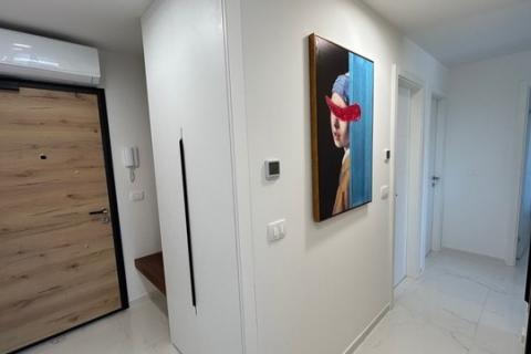 Stanovanje v Novigradu s stre&scaron;no teraso in pogledom na morje