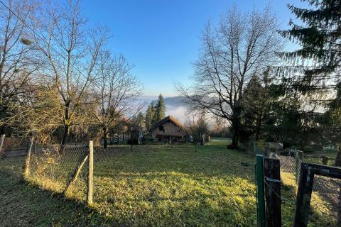 Bouwgrond Čre&scaron;njevec, Tuhelj, 421m2