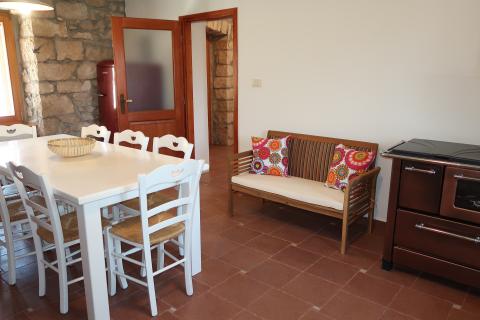 Labin, Istra - kamena kuća s bazenom i okućnicom od 2010m2