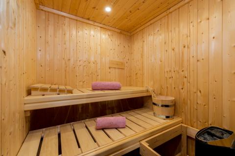 Labin, Istra - kamena kuća s bazenom i okućnicom od 2010m2