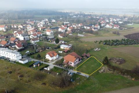 Земельный участок строительного назначения Lučko, Novi Zagreb - Zapad, 707m2