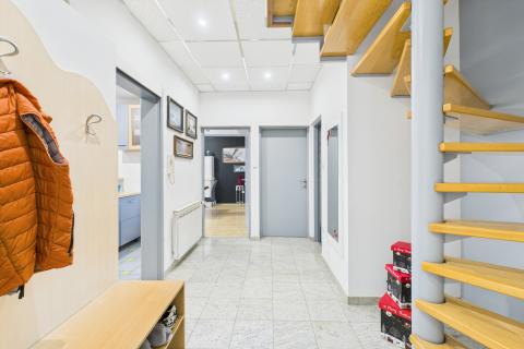 Flat/Appartement Police Piri&scaron;će, Ozalj, 78m2