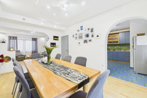 Flat/Appartement Police Piri&scaron;će, Ozalj, 78m2