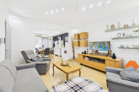 Flat/Appartement Police Piri&scaron;će, Ozalj, 78m2