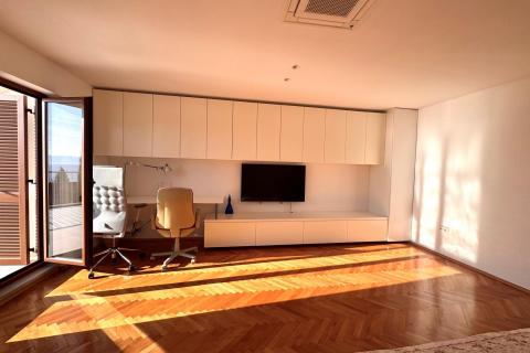 Huis Novi Vinodolski, 244m2