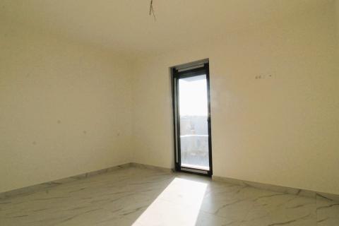 Dvosoban stan s terasom, pogled more - Novigrad