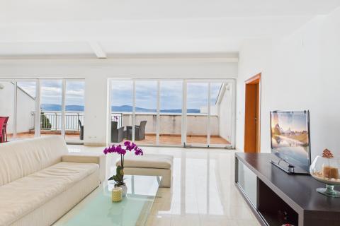 Flat/Appartement Selce, Crikvenica, 135m2