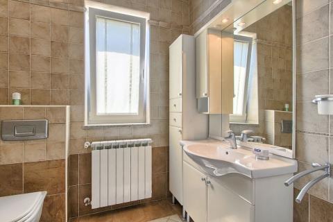 ISTRIA, BUZET - Holiday house on a hill