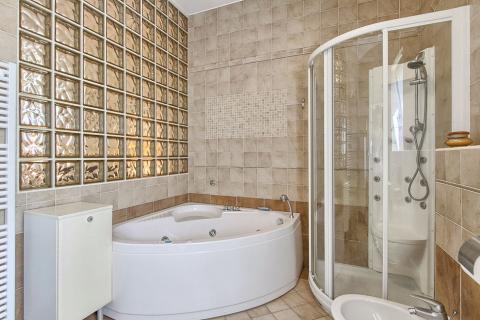 ISTRIA, BUZET - Holiday house on a hill