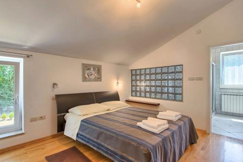 ISTRIA, BUZET - Holiday house on a hill