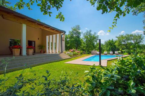 ISTRIA, BUZET - Holiday house on a hill