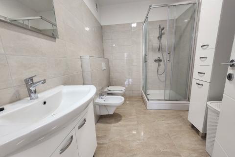 Flat/Appartement Sar&scaron;oni, Vi&scaron;kovo, 82,75m2