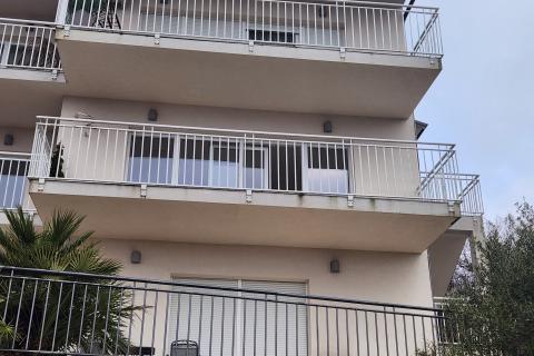 Flat/Appartement Sar&scaron;oni, Vi&scaron;kovo, 82,75m2