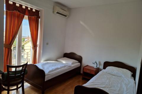 Rijeka, Vi&scaron;kovo - obiteljski pansion s bazenom i panoramskim pogledom