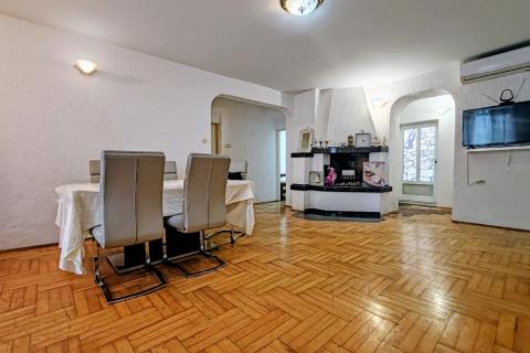 Huis Rastočine, Rijeka, 170m2