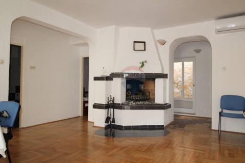 Huis Rastočine, Rijeka, 170m2